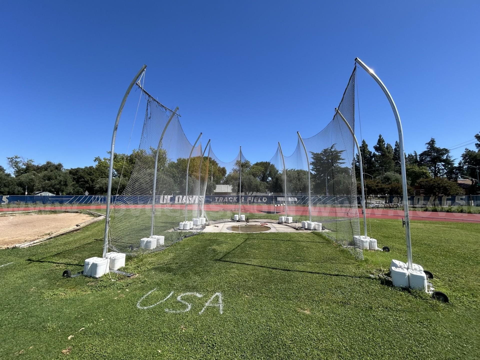 GILL Athletics IAAF Portable Discus Cage