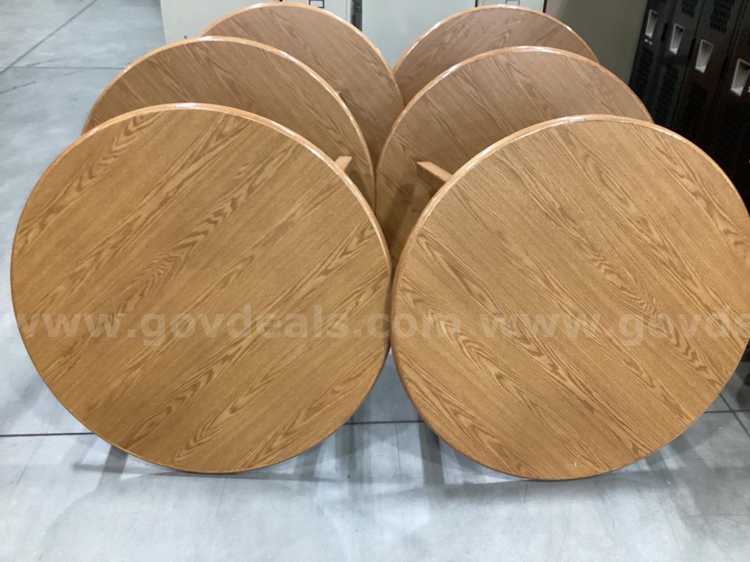 6 Round Tables