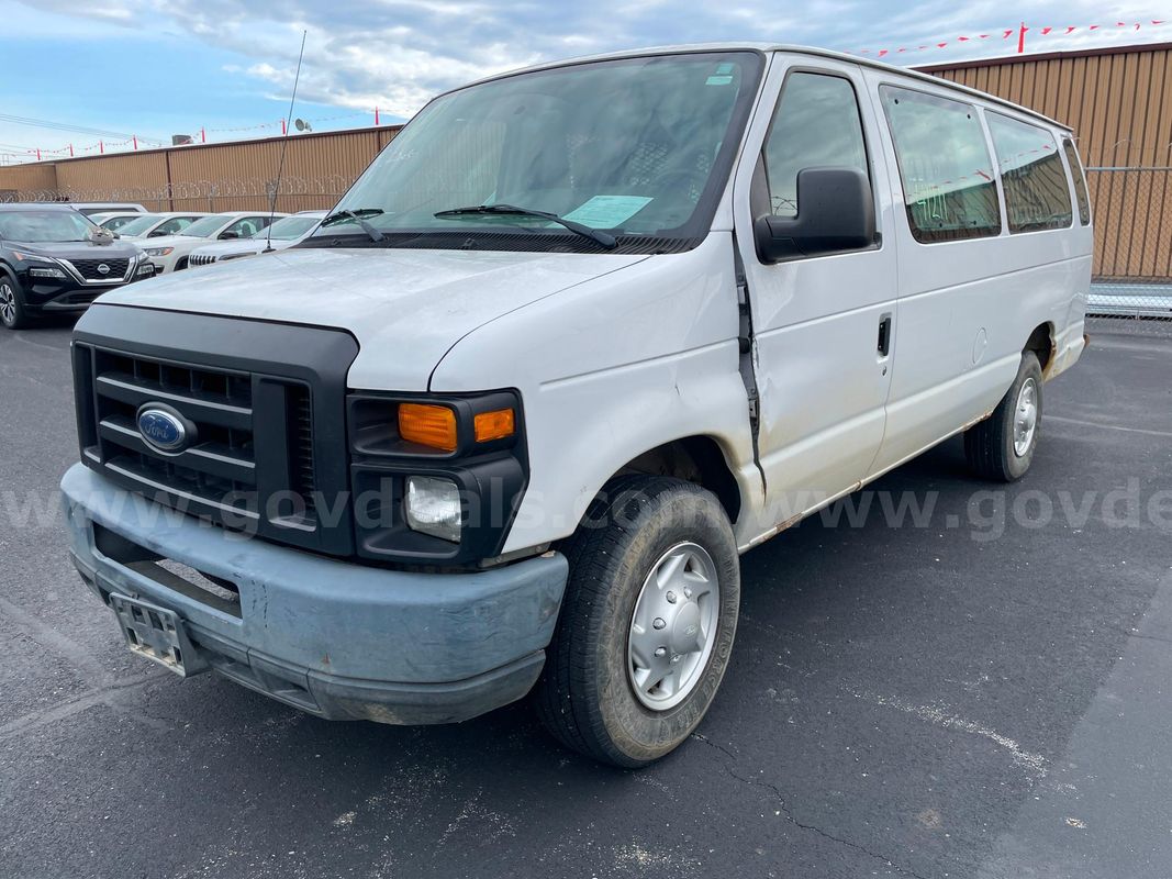 2011 Ford Econoline E-350 XL Super Duty Extended