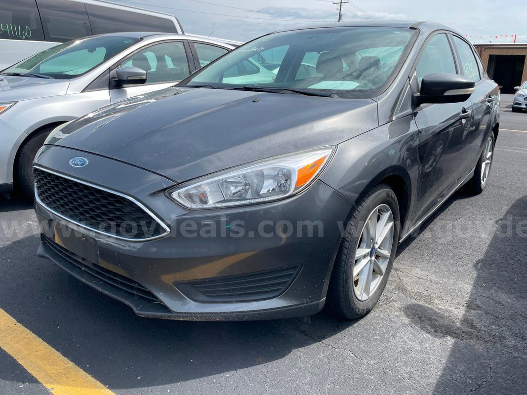 2017 Ford Focus SE SEDAN 4-DR, 2.0L L4