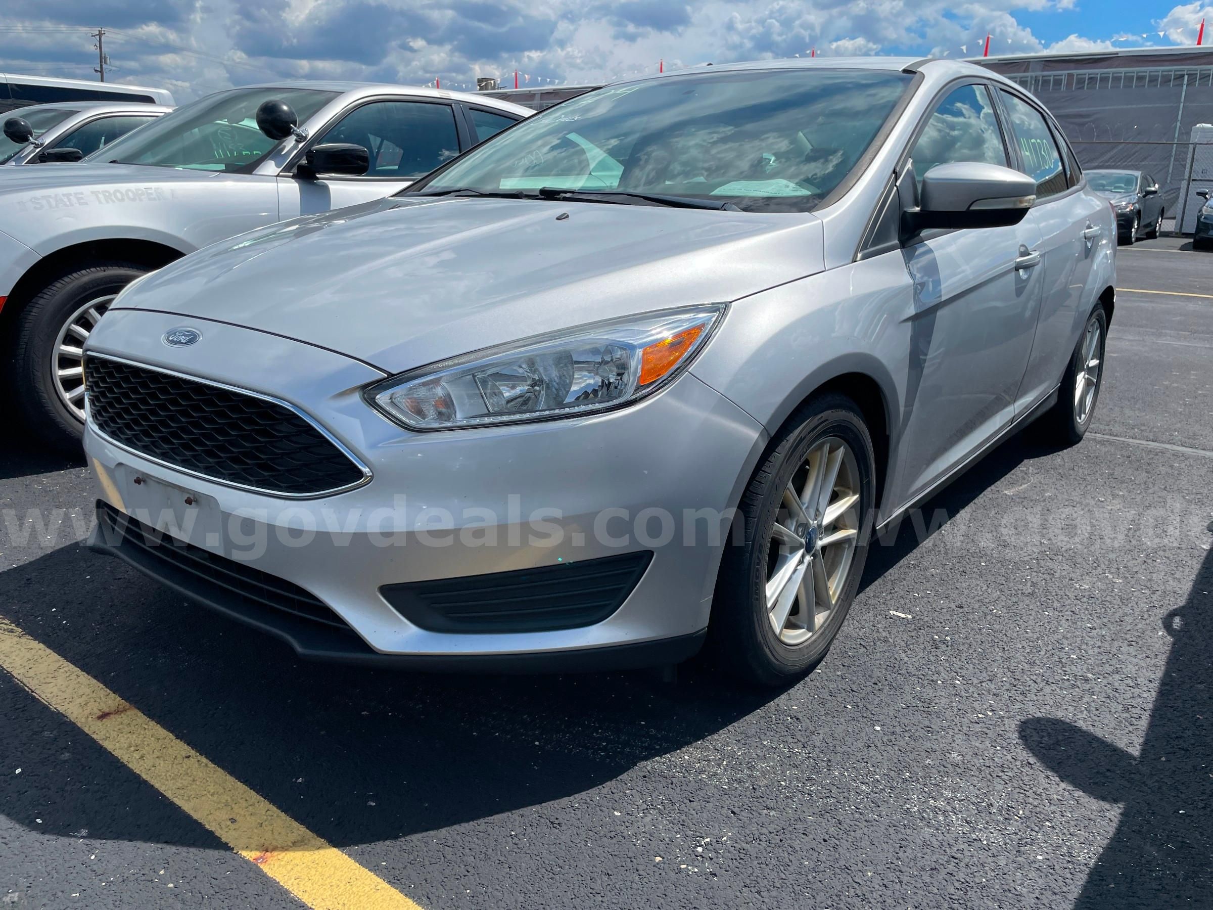 2016 Ford Focus SE SEDAN 4-DR, 2.0L L4 *LESS THAN 100K MILES!!