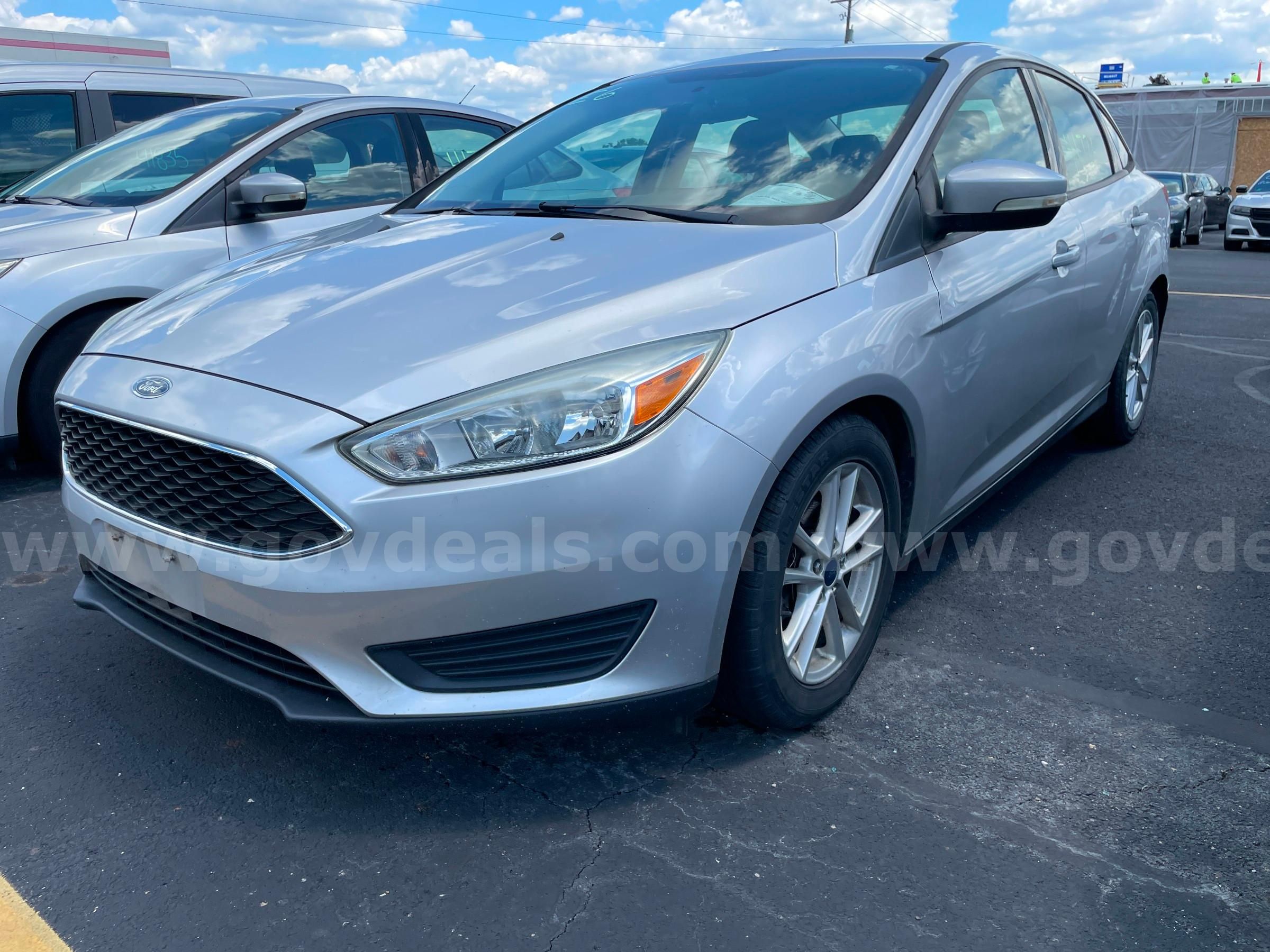 2016 Ford Focus SE SEDAN 4-DR, 2.0L L4 *LOW MILES!!