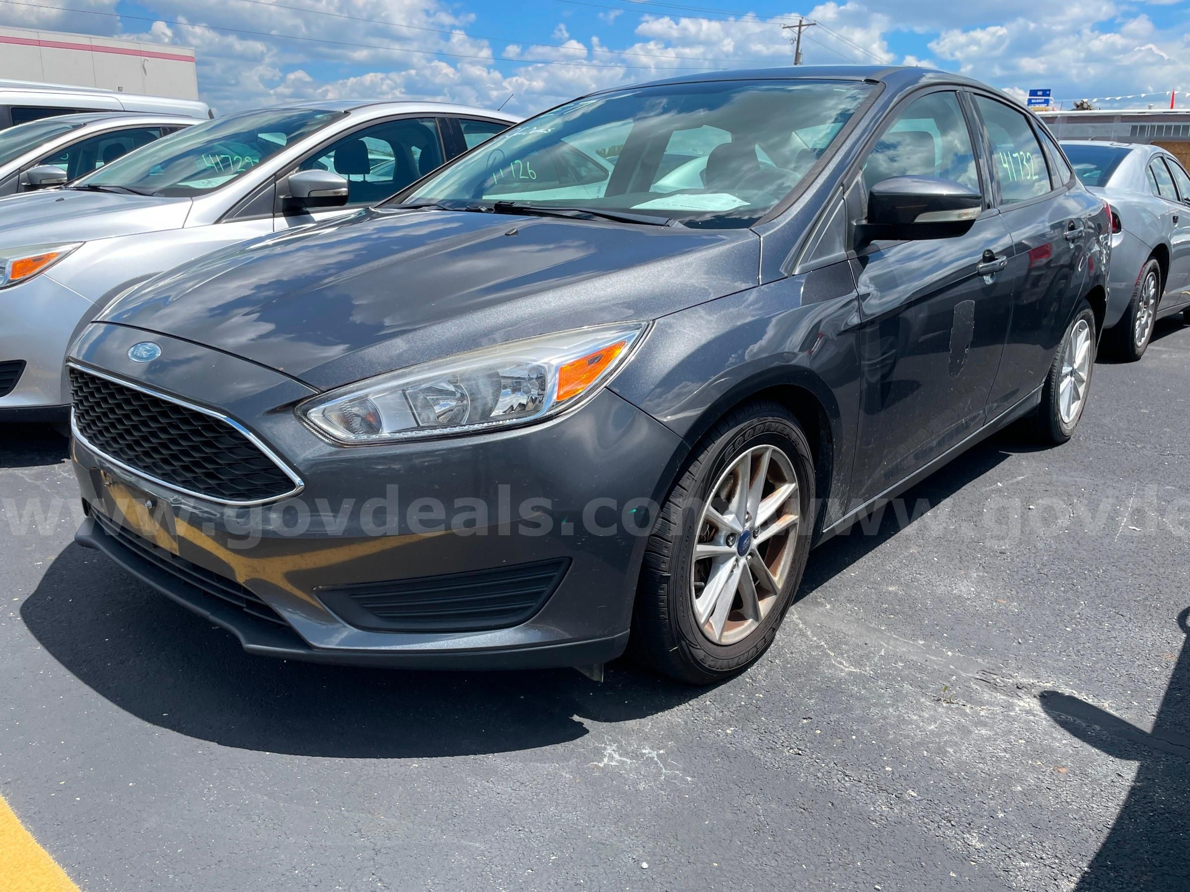 2017 Ford Focus SE SEDAN 4-DR, 2.0L L4 *LOW MILES!!