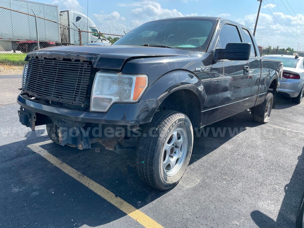 2011 Ford F-150 STX 4WD EXT CAB PICKUP 4-DR, 5.0L V8