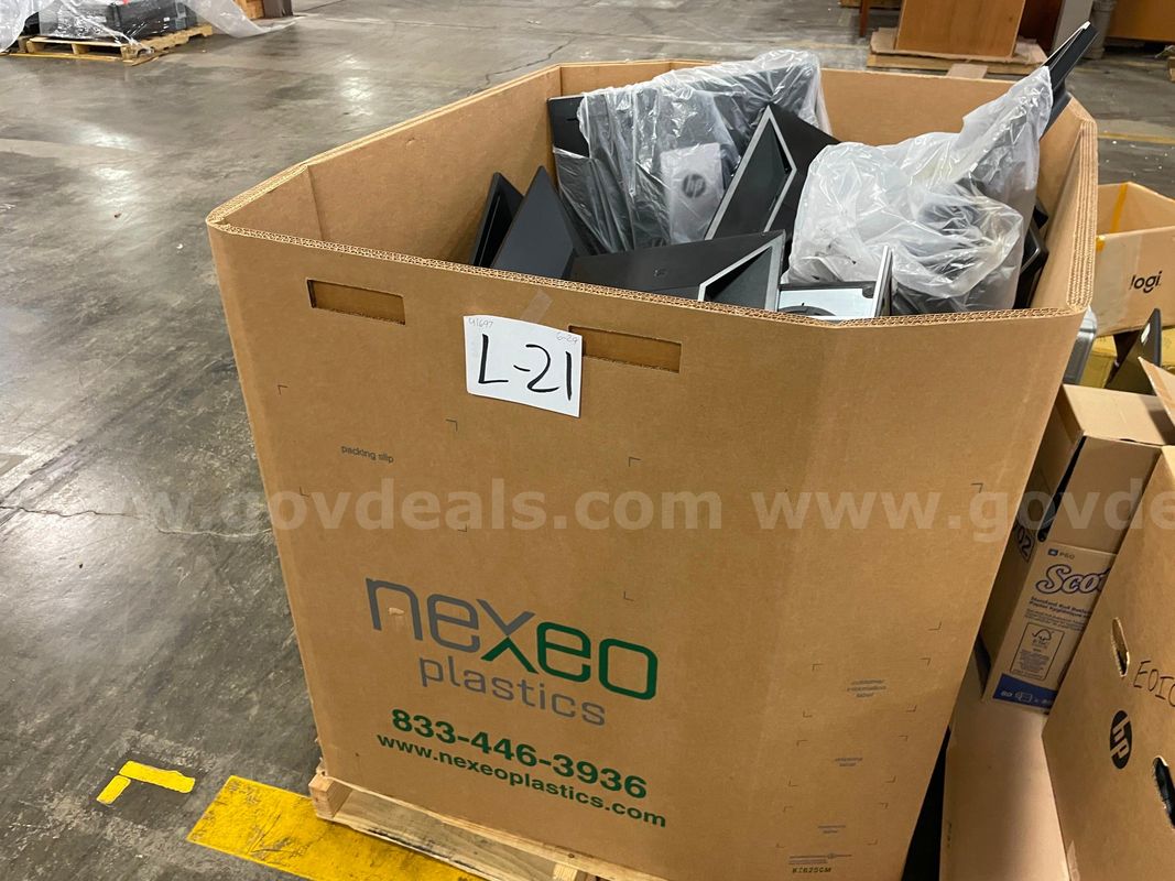 Lot of Various PC Monitors