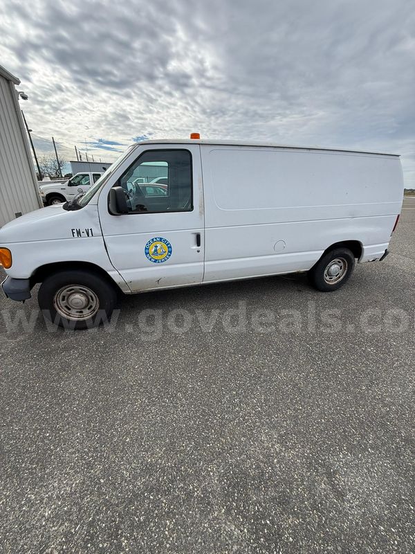 2006 Ford E150 Van