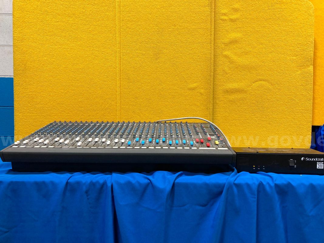 (1) Soundcraft Analog Mixing Console and DCP 200 Power Supply
