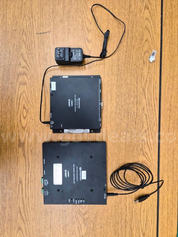 (1) Crestron Digital Media Transmitter/Receiver Set - [IU-NW]