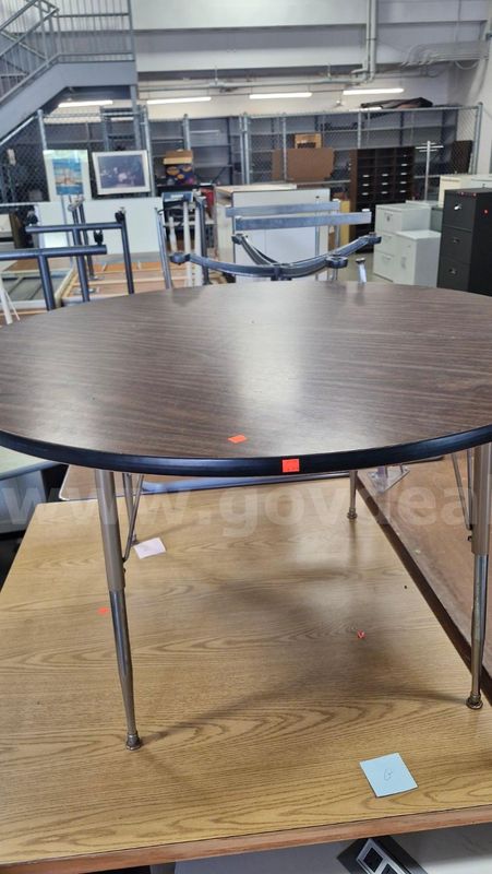Single Round Table