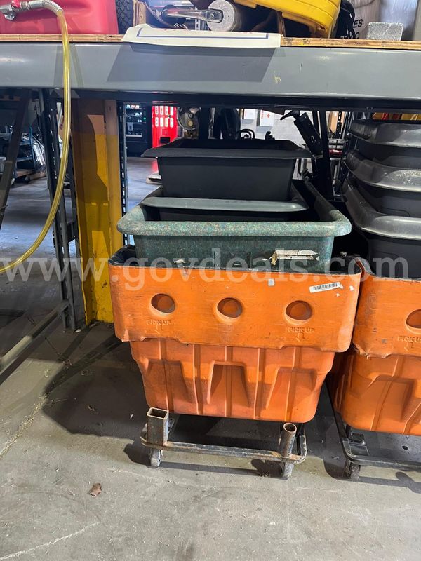 ROLLING BINS 1 LOT
