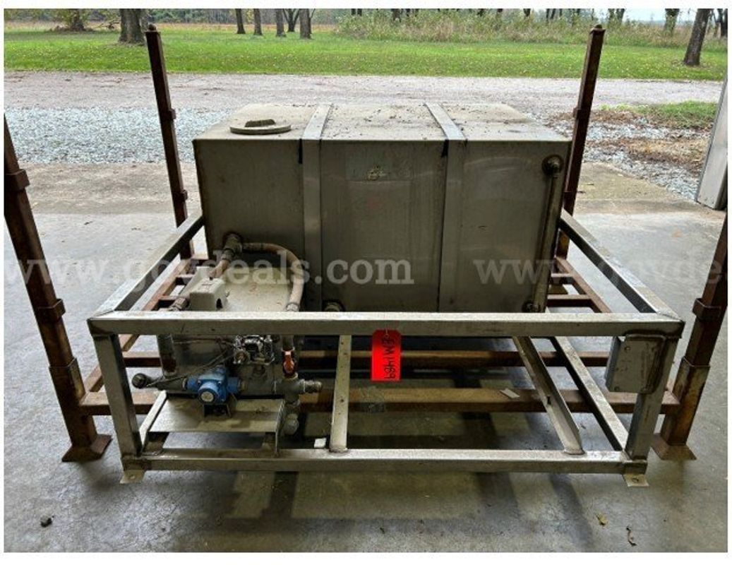 1998 Aqua Duk Pumper 100 gal