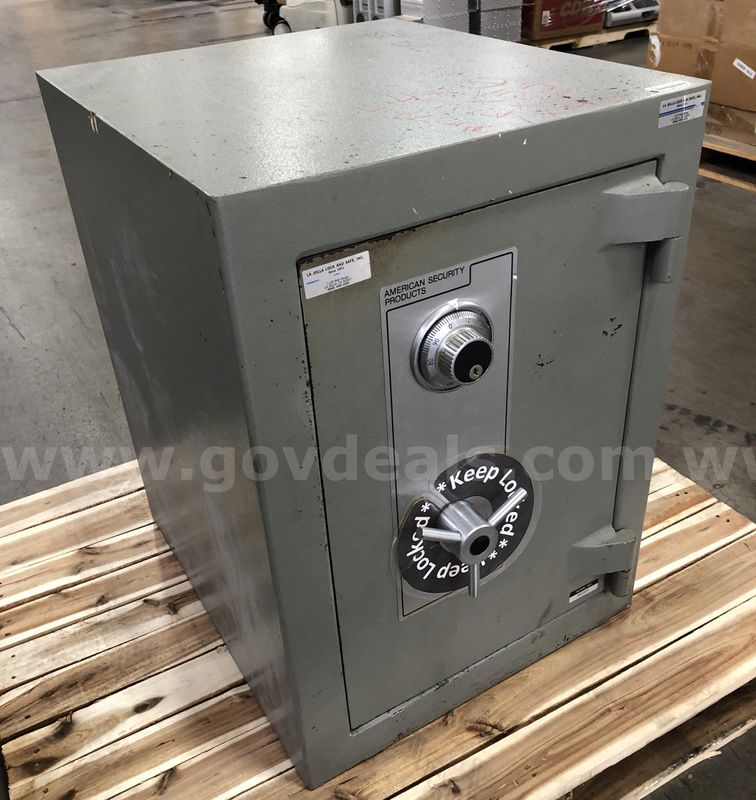 SAFE: SECURITY W/ DIAL COMBO