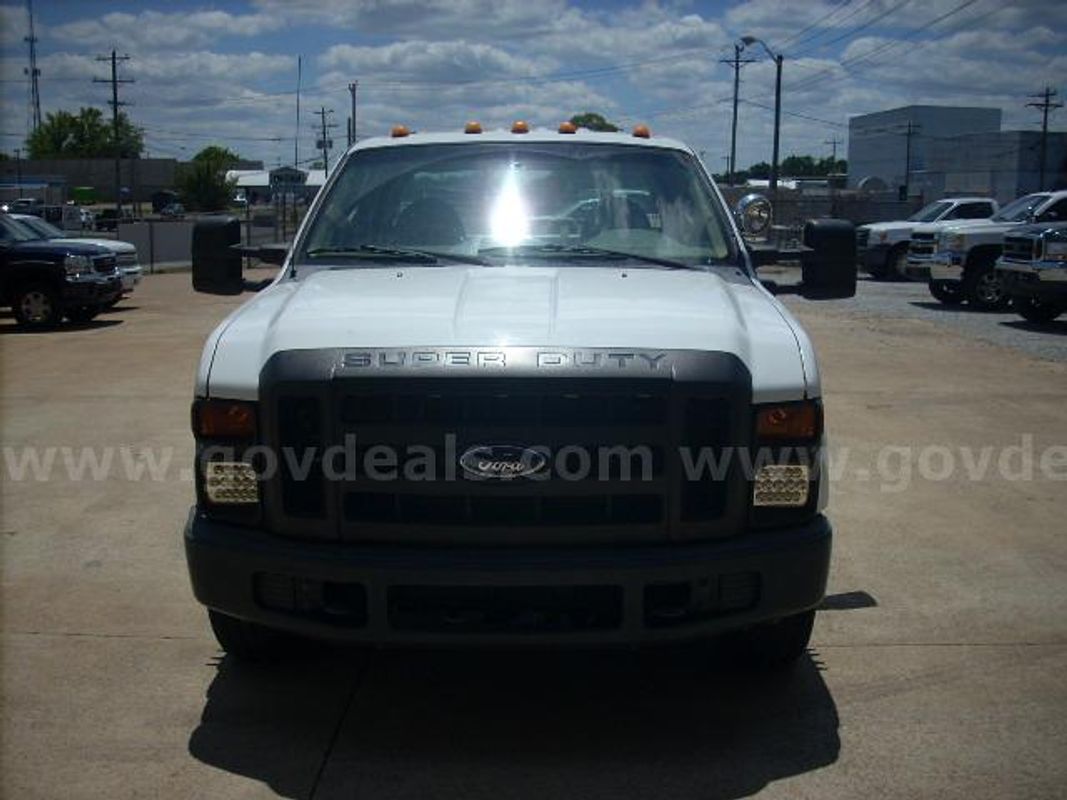 2010 Ford F-350 SD XL Crew Cab Long Bed DRW 2WD