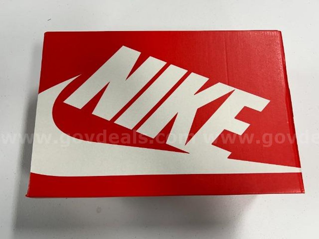 Lot of 1, Nike Air Max LTD 3 TXT, Wolf Grey in color, Size: 10.5