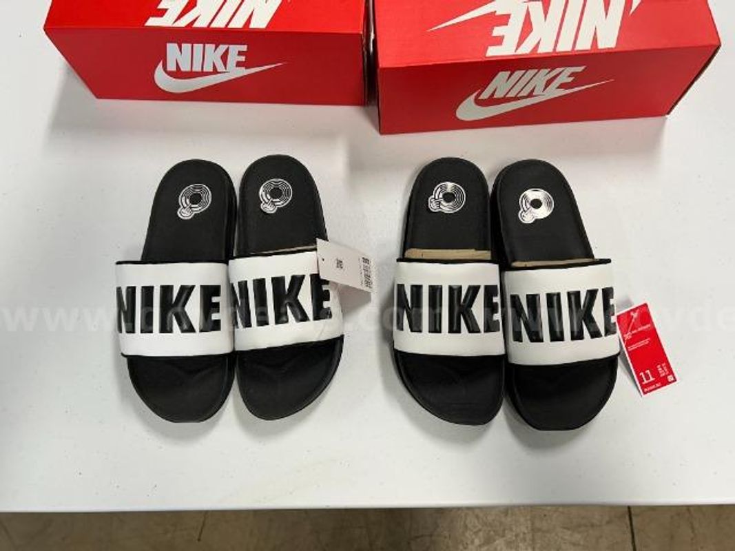 Lot of 2, WMNS Nike Offcourt Slides. Black in color. Size: 11