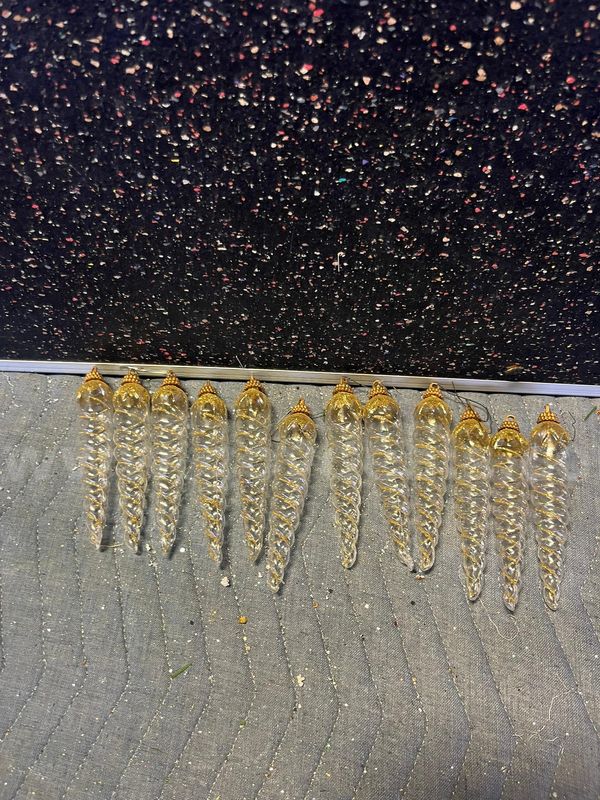 MSU Lot # 9049- Lot of Gold Ornaments