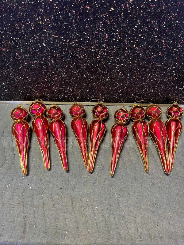 MSU Lot # 9054- Lot of Red Ornaments