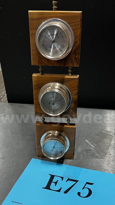 **** VINTAGE SPRINGFIELD WEATHER STATION **** (I)