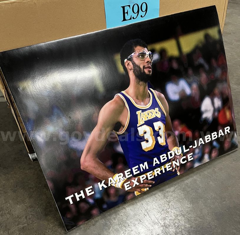 **** Retro Kareem Abdul-Jabbar Lakers Wall Poster Print **** (I)