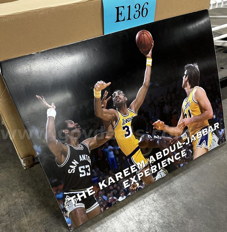 **** Retro Kareem Abdul-Jabbar Lakers Wall Poster Print **** (I)