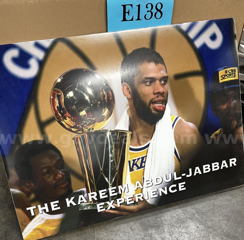 **** Retro Kareem Abdul-Jabbar Lakers Wall Poster Print **** (I)