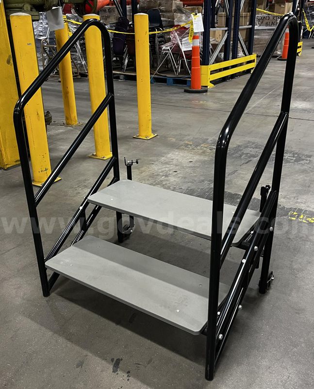 **** Portable Stage Steps **** (I)