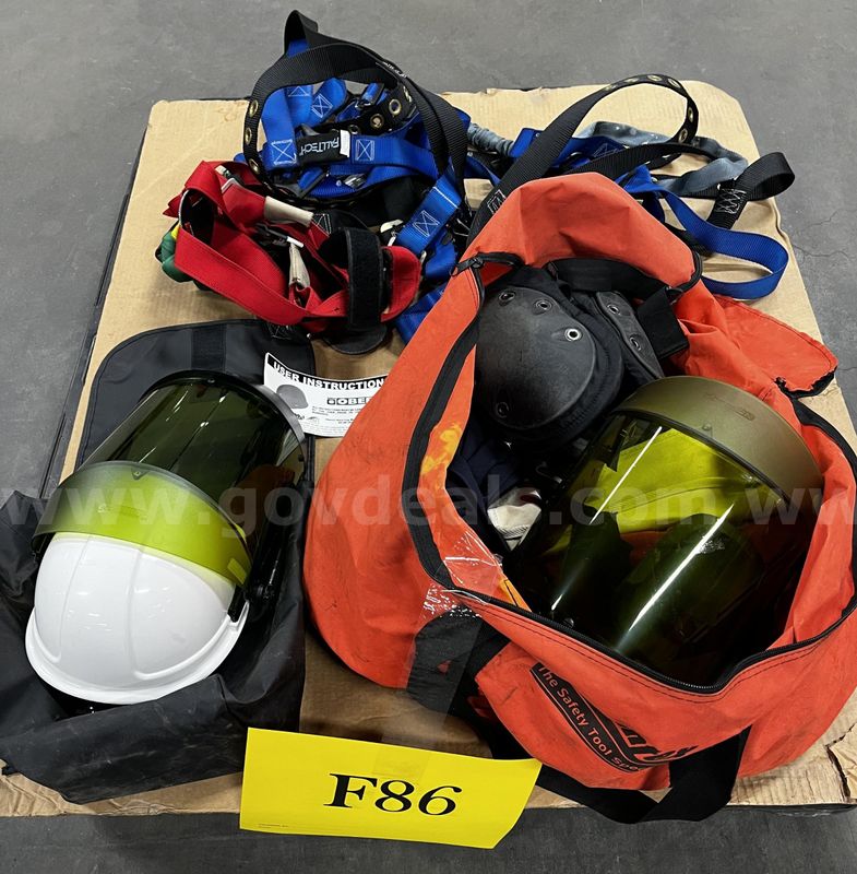 **** Assorted Safety Harnesses And Supplies (1 Pallet) **** (I)