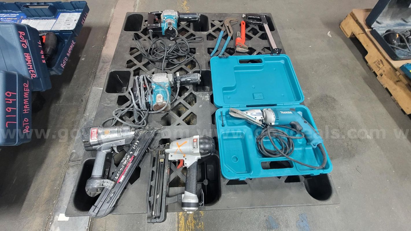 ****ASSORTED POWER TOOLS **** (I)