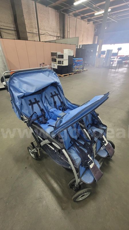 **** CHILD CRAFT QUAD STROLLER**** (I)