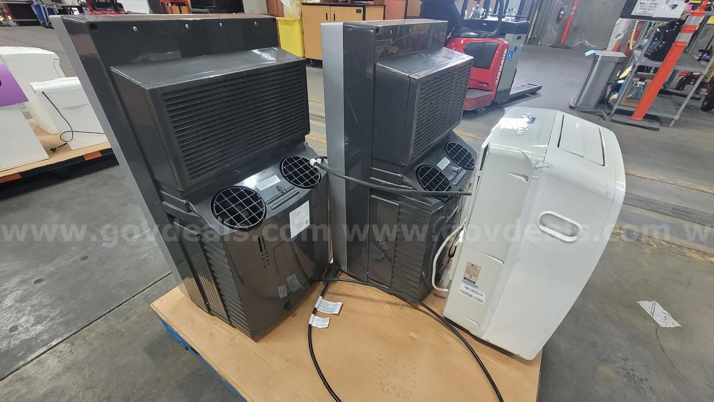 **** 3 Units Assorted Portable Airconditioning Unit **** (I)