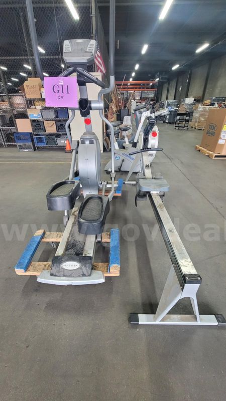 **** ASSORTED GYM EQUIPMENT 5 UNITS BY LOT **** (I)