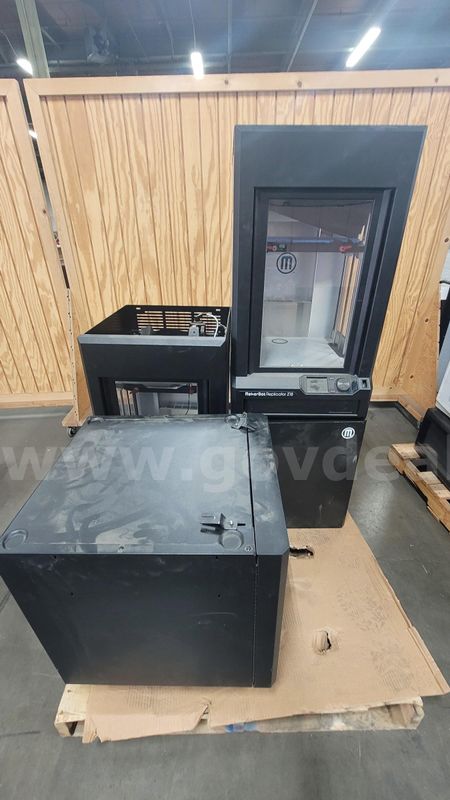 **** MAKERBOT REPLICATOR 3D PRINTER **** (I)