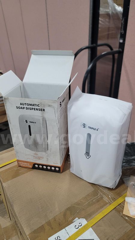 **** TRIPLE S AUTOMATIC SOAP DISPENSER BY LOT 60 CNT **** (I)