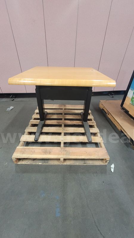 **** 30X32X29 COMPUTER WORK DESK **** (I)