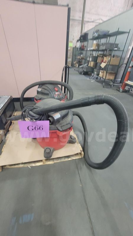 **** CRAFTSMAN WET DRY VACUUM BY LOT **** (I)