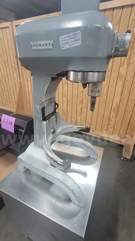 **** Hobart Commercial Mixer **** (I)