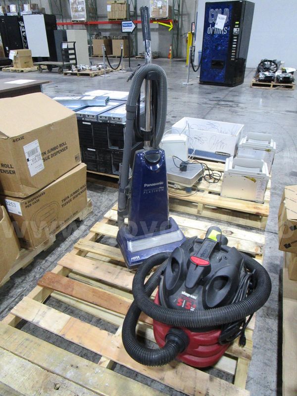 Shop-Vac & Upright Vacuum (D)