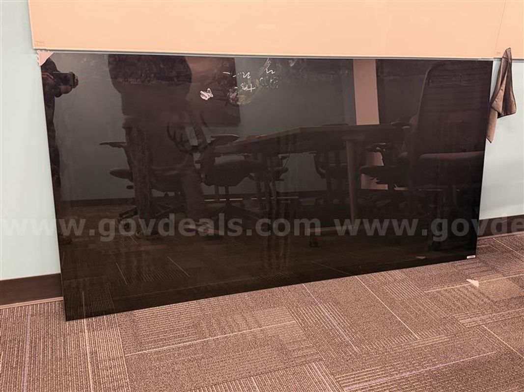 GLASS DRY ERASE BOARD, 72 x 36