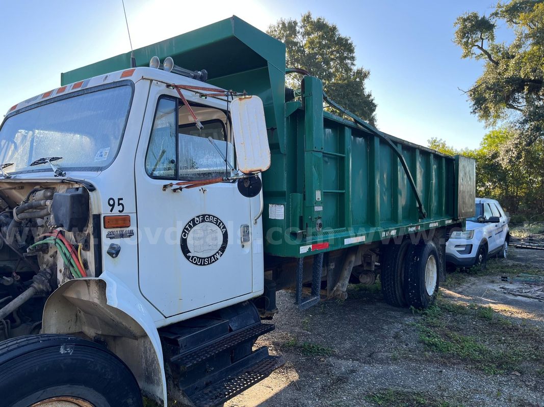 1998 International 4700