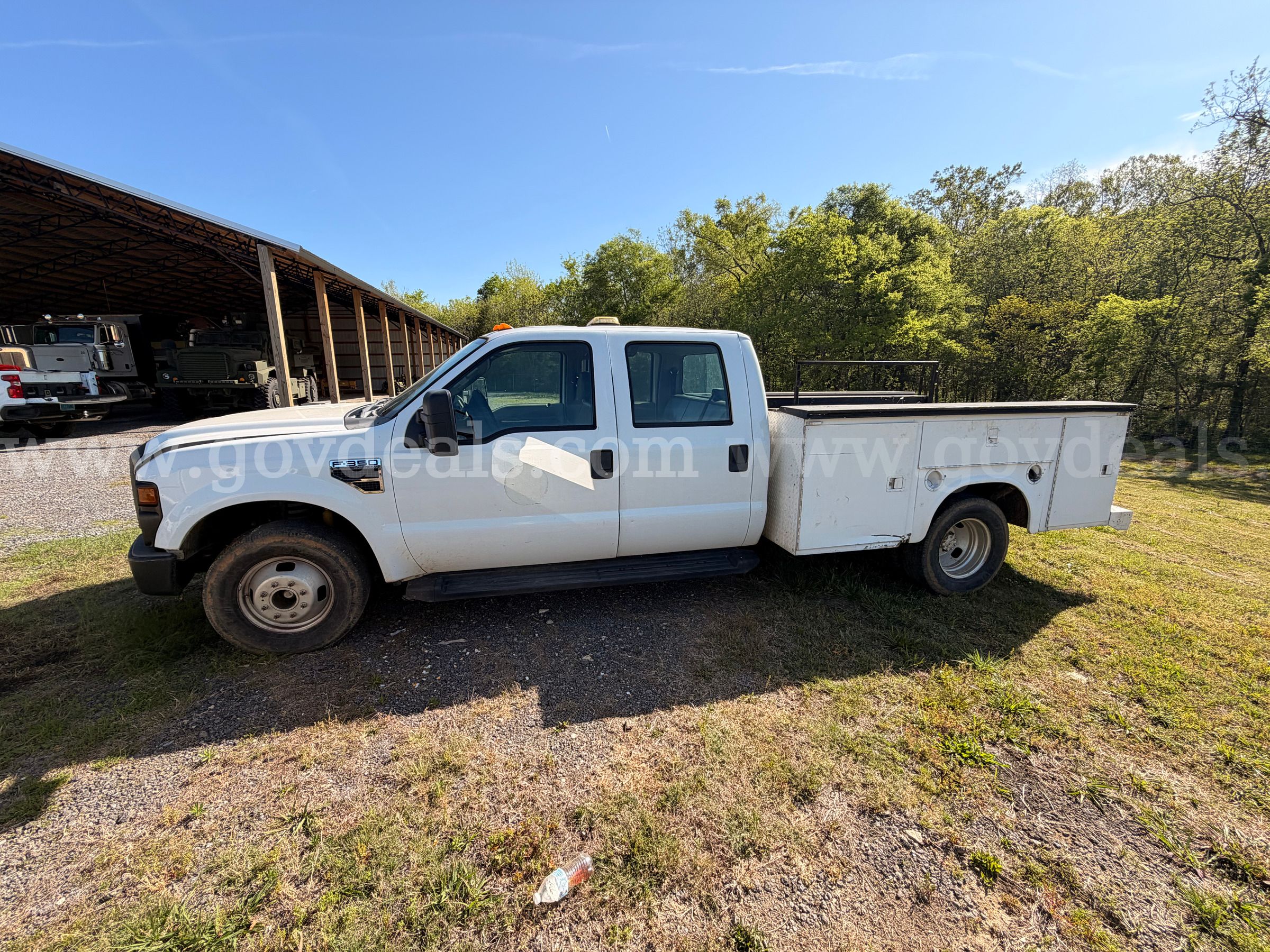 2010 Ford F-350 SD XL Crew Cab Long Bed DRW 2WD
