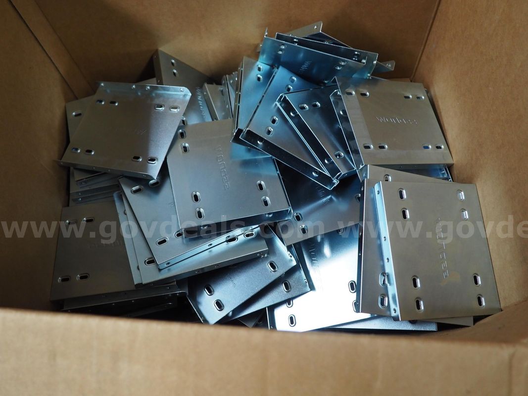 Lot of 80 metal SSD drive caddies/mounting brackets, 4 5/8" x 4"