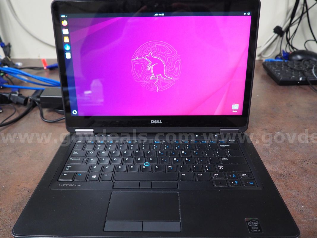 Working Dell Latitude E7440 14" Laptop, LOOK AT THE PHOTOS FOR HARDWARE INFORMATION, BATTERY DOES NOT HOLD A CHARGE