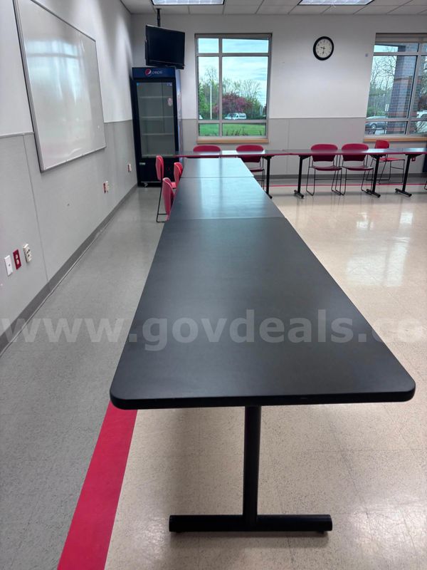 Lot of 3 Tables