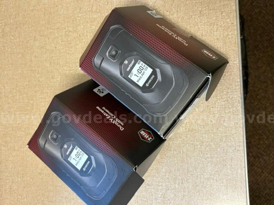 Kyocera Dura XV Extreme with Camera Verizon Mobile Flip Phone