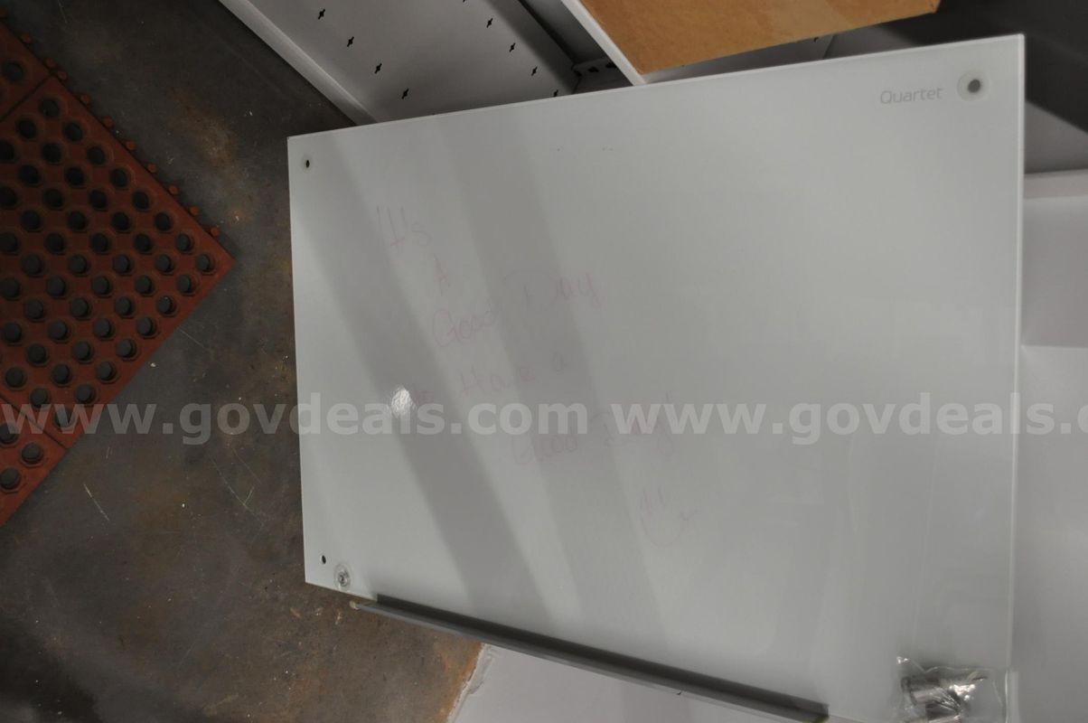 LIGHTS, DRY ERASE BOARD
