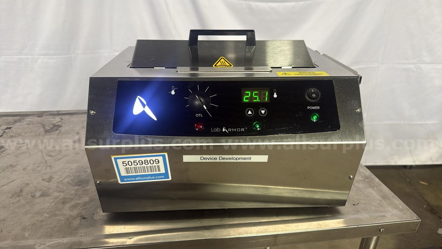 Lab Armor 74300-706 Bead Bath, 100120V, 6L Chamber, Digital Control, SN: 01023625