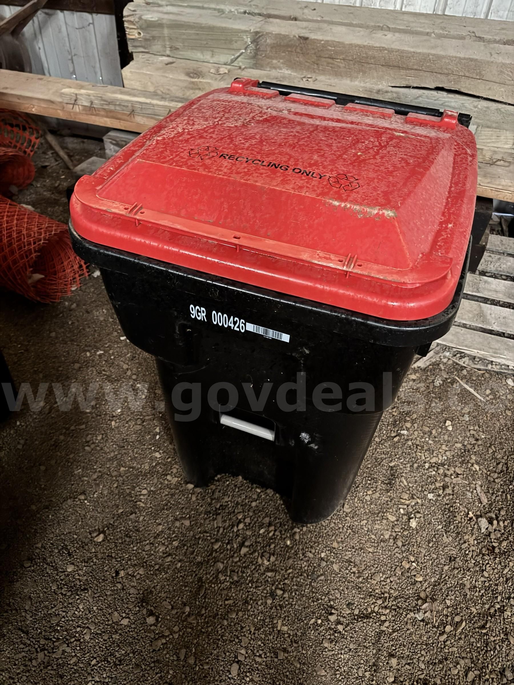 Garbage and Recycling Bins 95 Gallons Flip Lid