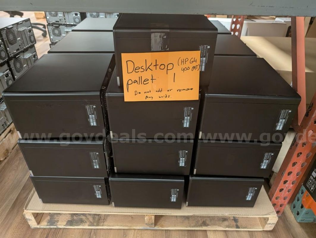 Lot of 30 desktops