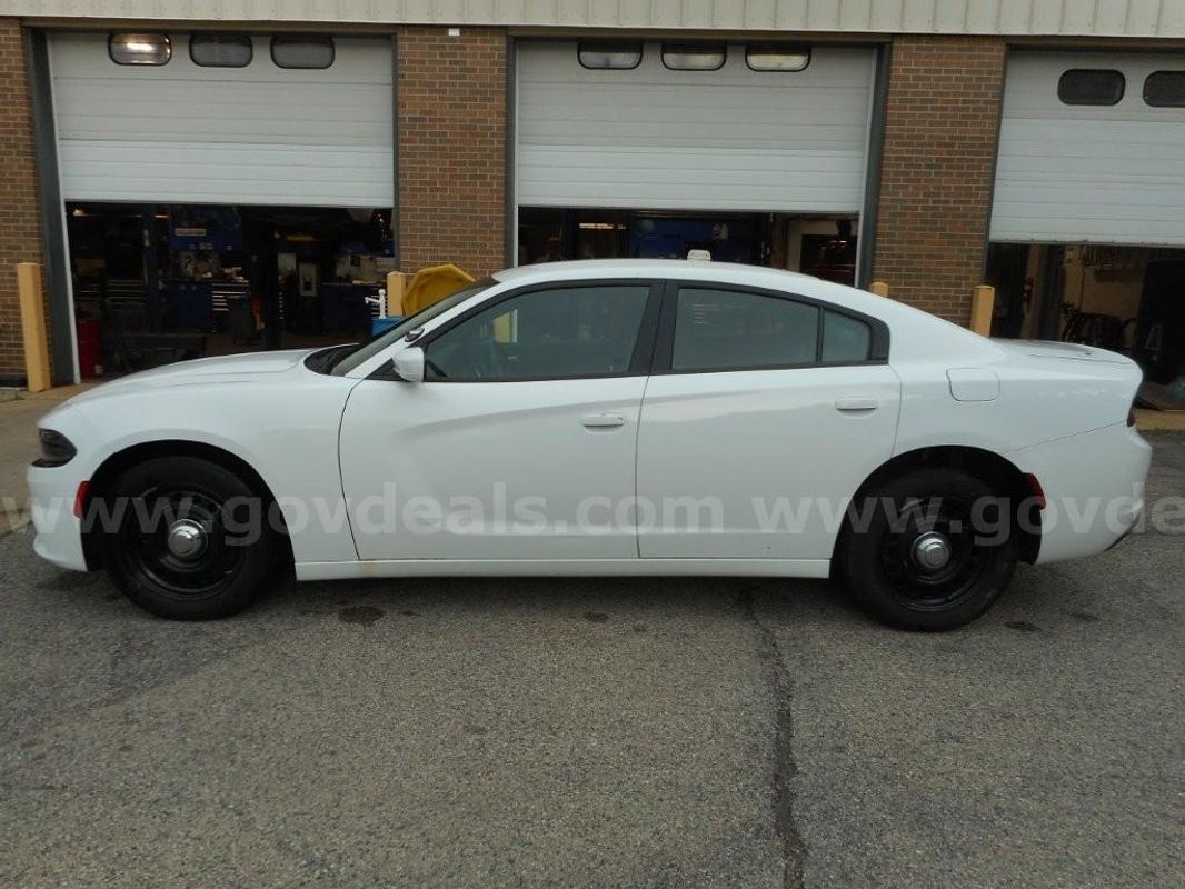 2016 Dodge Charger V8 AWD PPV 4-door Sedan