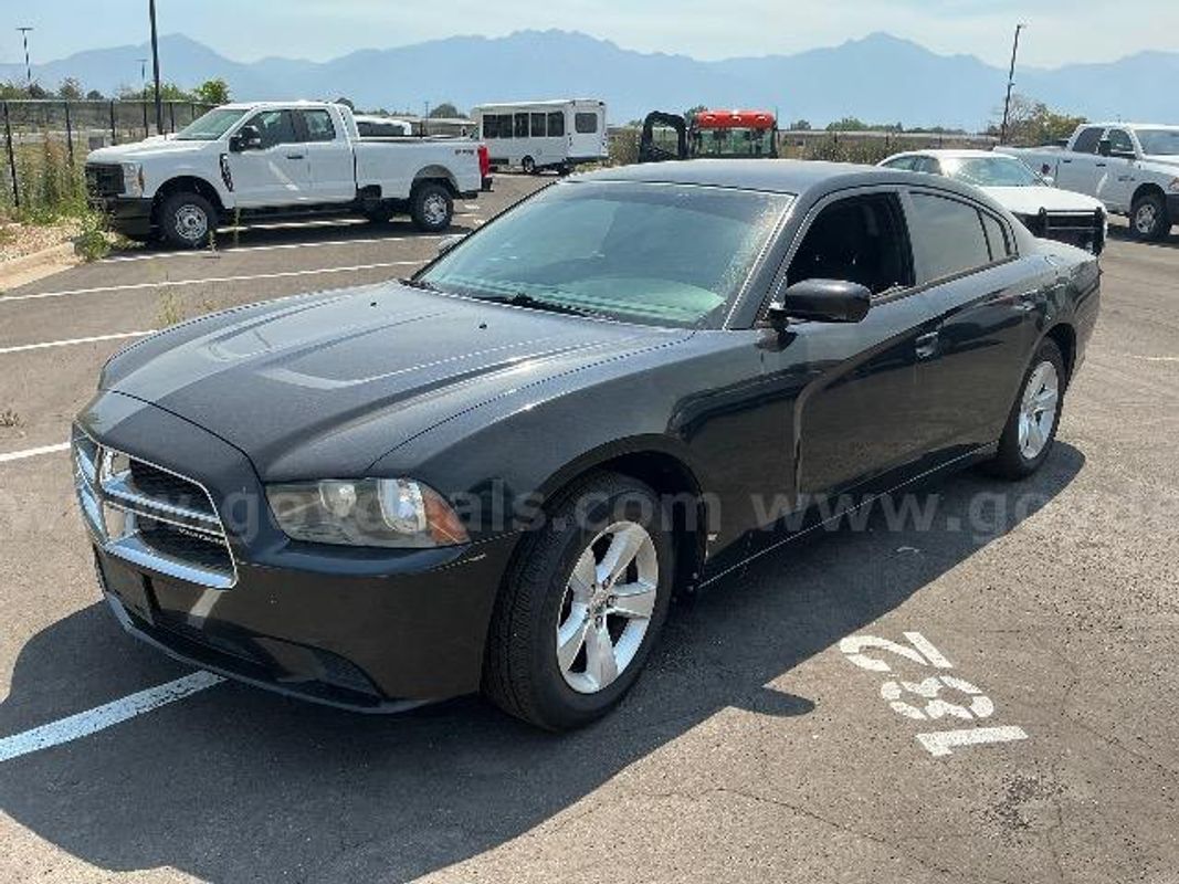 2014 Dodge Charger Se 4 Door Sedan -